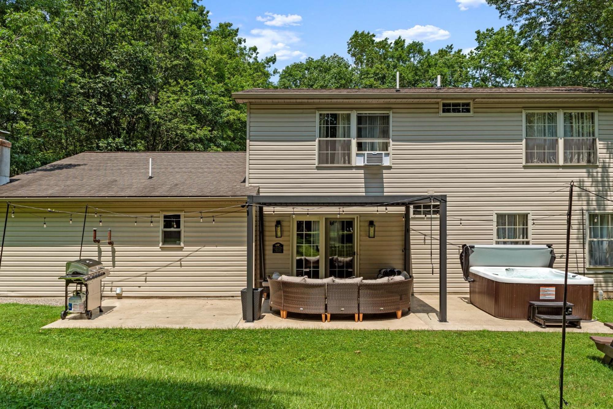 Lace Retreat Albrightsville